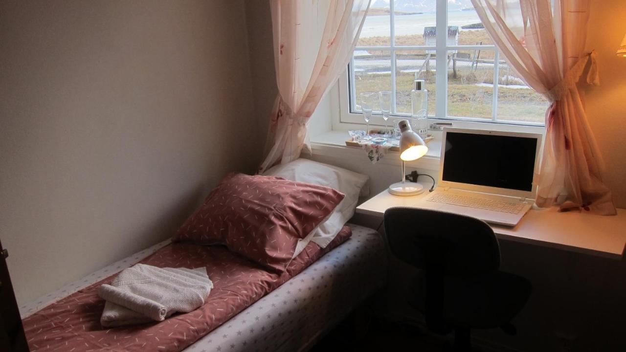 Heloise'S Accommodation Fredvang ภายนอก รูปภาพ