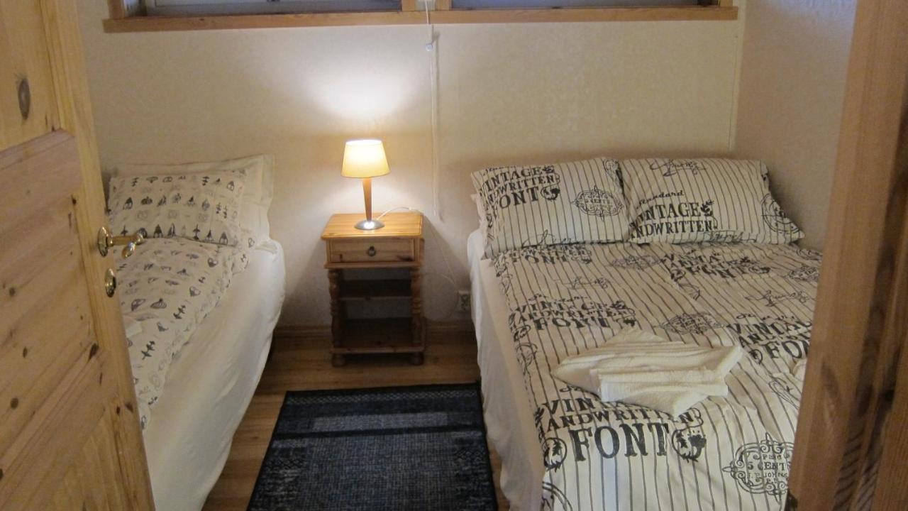 Heloise'S Accommodation Fredvang ภายนอก รูปภาพ