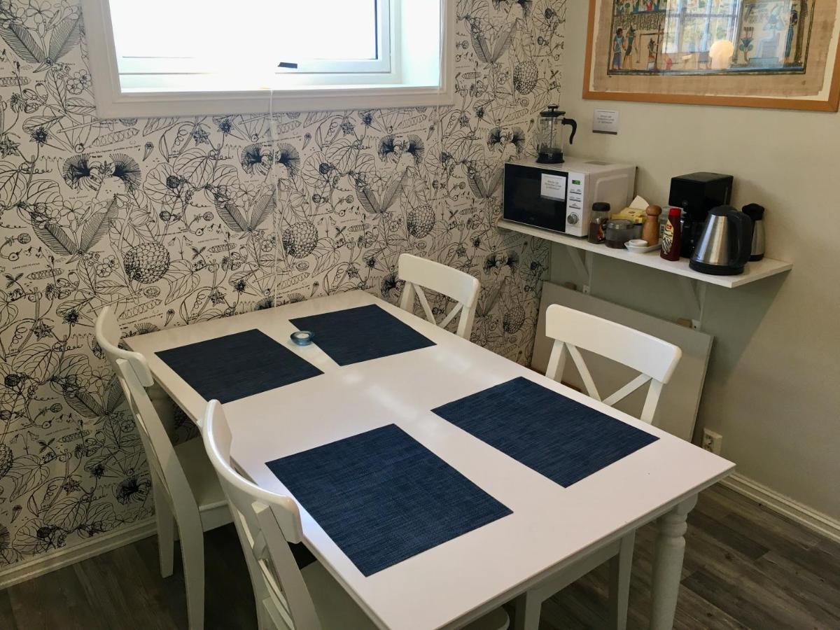 Heloise'S Accommodation Fredvang ภายนอก รูปภาพ